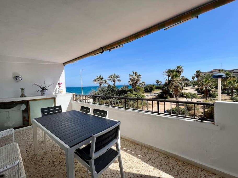 Apartment Azul - Casa Azul Sea View, First Line, La Mata-torrevieja *