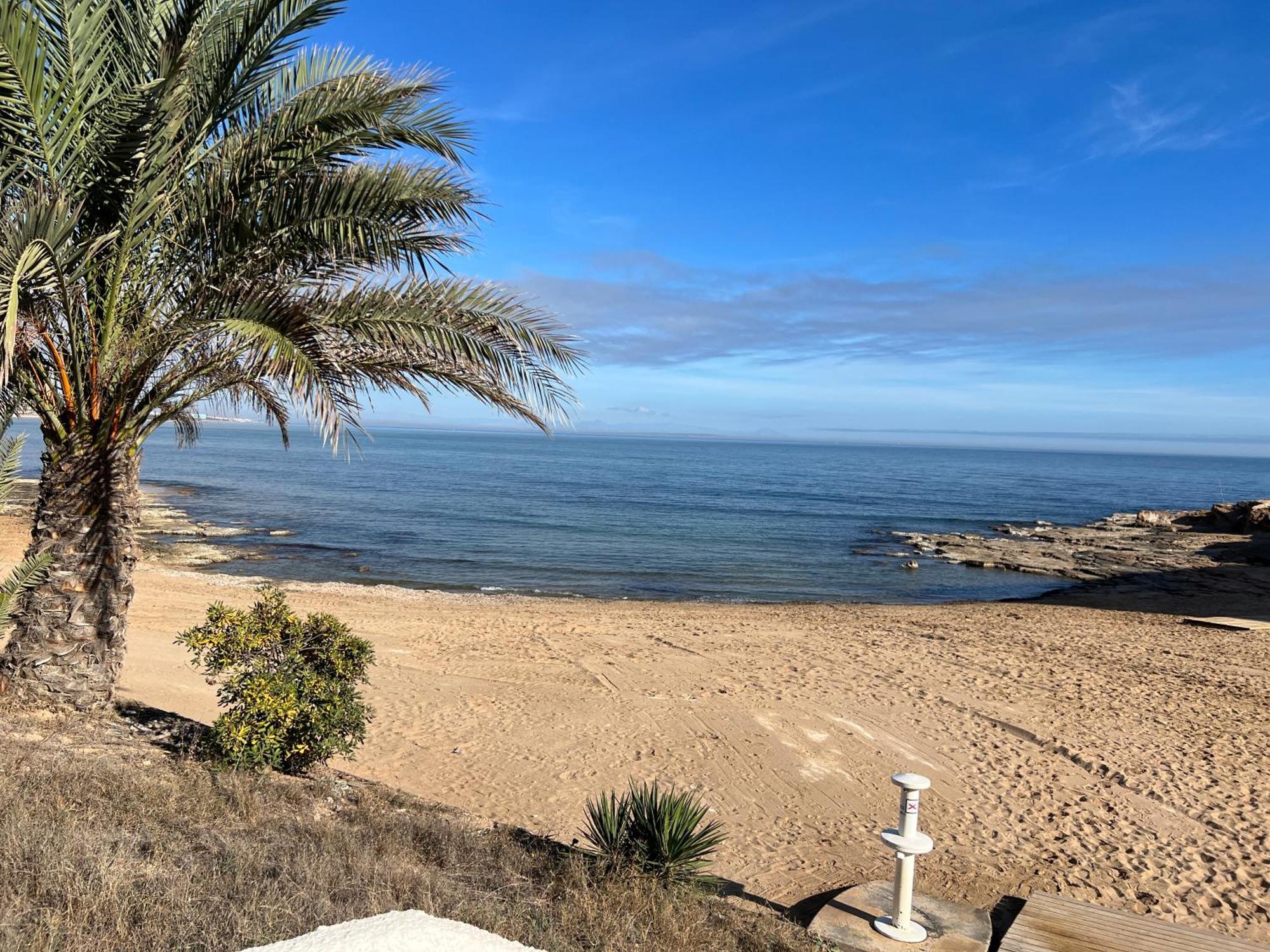 Azul - Casa Azul Sea View, First Line, La Mata-torrevieja Apartment *